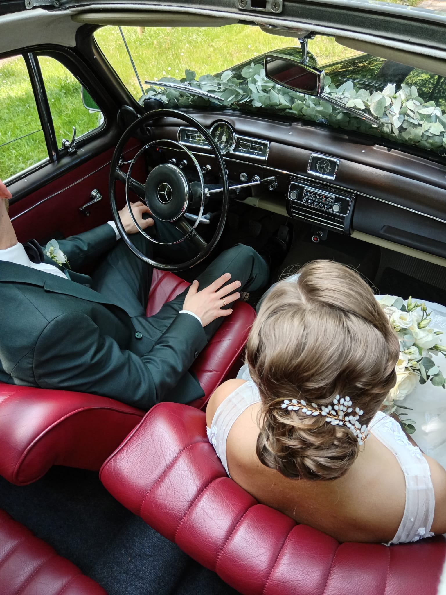 afeb4289-d7a4-4967-83f3-d8de6f27e385